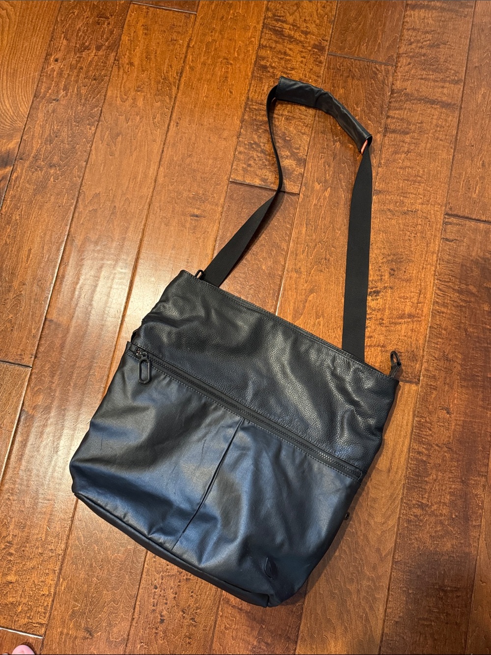 Incase Black Leather Crossbody Bag with padded laptop or iPad sleeve